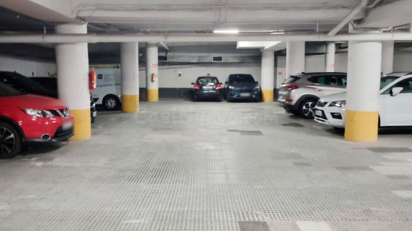 Parking 9m² en alquiler - Barcelona