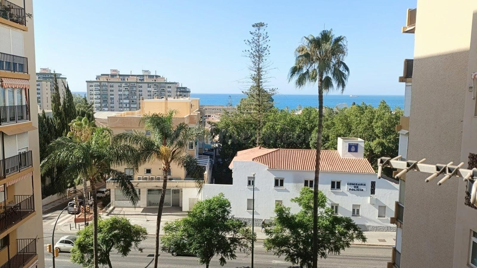 Piso 3 habitaciones 104m² en venta - Pedregalejo - Morlaco