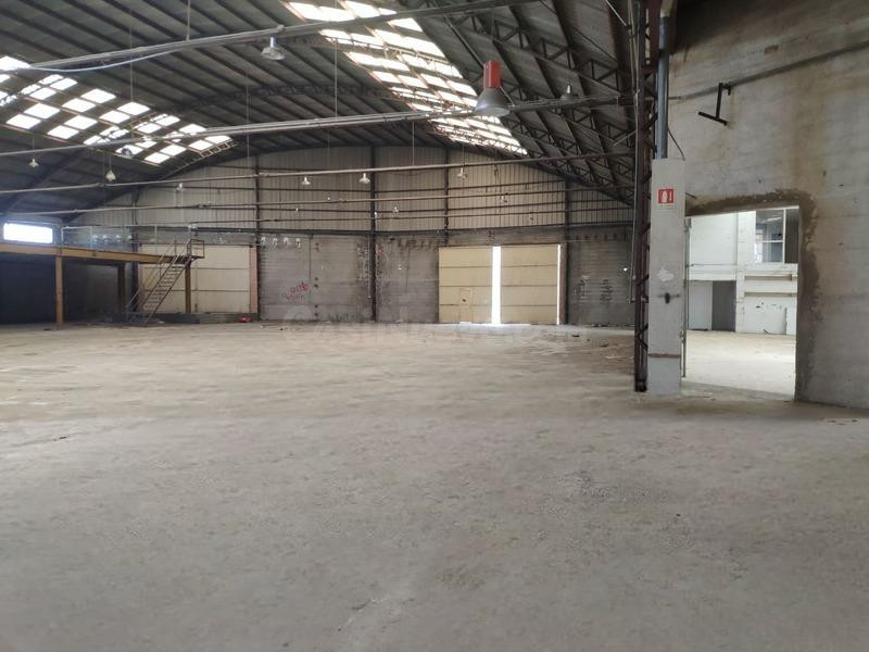 VENTA DE NAVE I. EN VILA REAL (CASTELLÓN) - foto 2