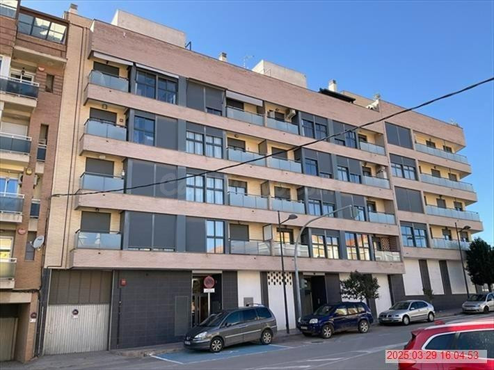 VENTA LOCAL COMERCIAL EN BRUTO CON GRAN POTENCIAL EN UTIEL