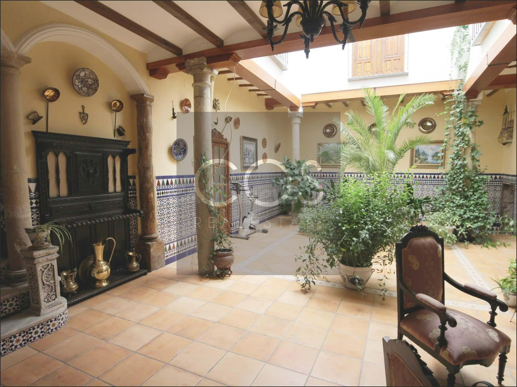 Adosado 6 habitaciones 377m² en venta - Casco antiguo