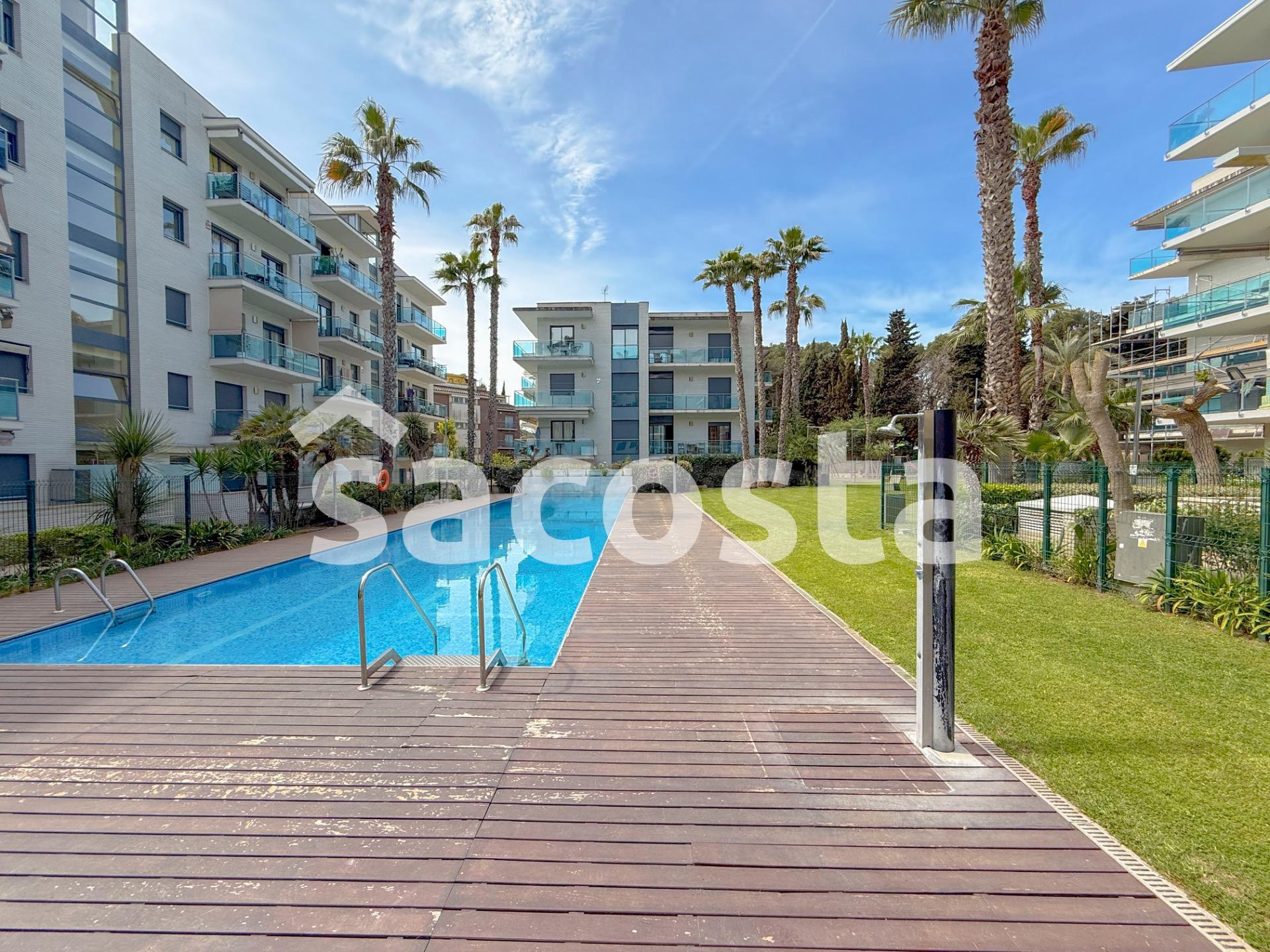 Moderno Piso Con Terraza en Lloret de Mar - Fenals