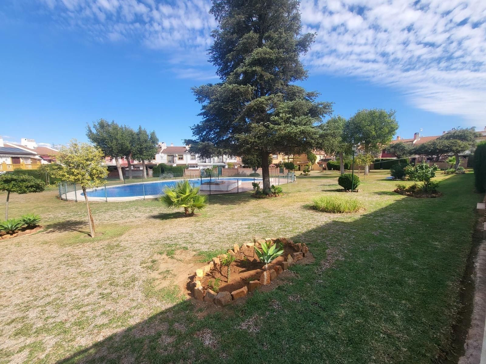 Chalet adosado en venta en Retamar
