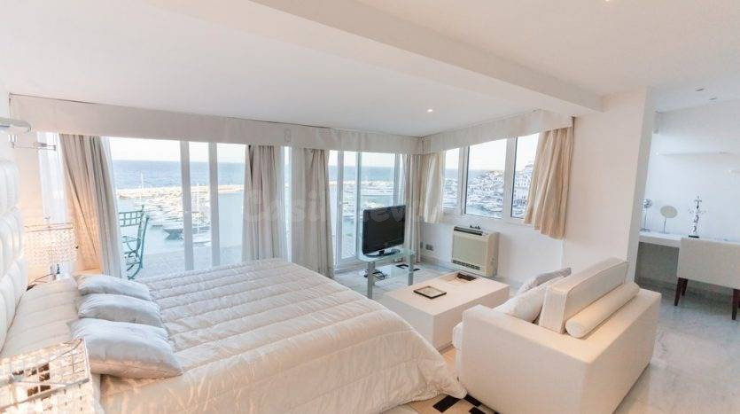 Ático dúplex en venta en Puerto Banús de Marbella, Málaga