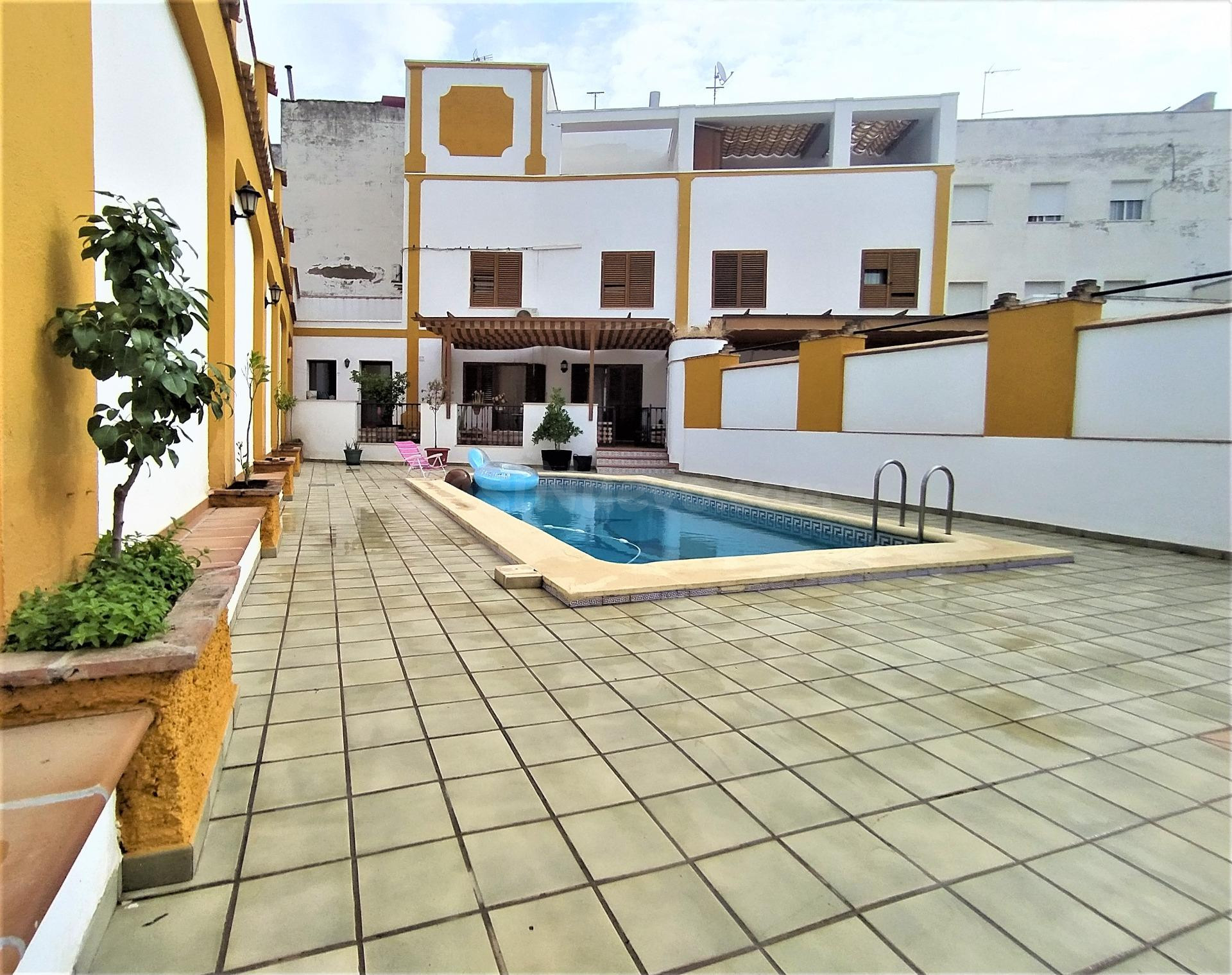 Chalet 4 habitaciones 420m² en venta - Villa del río