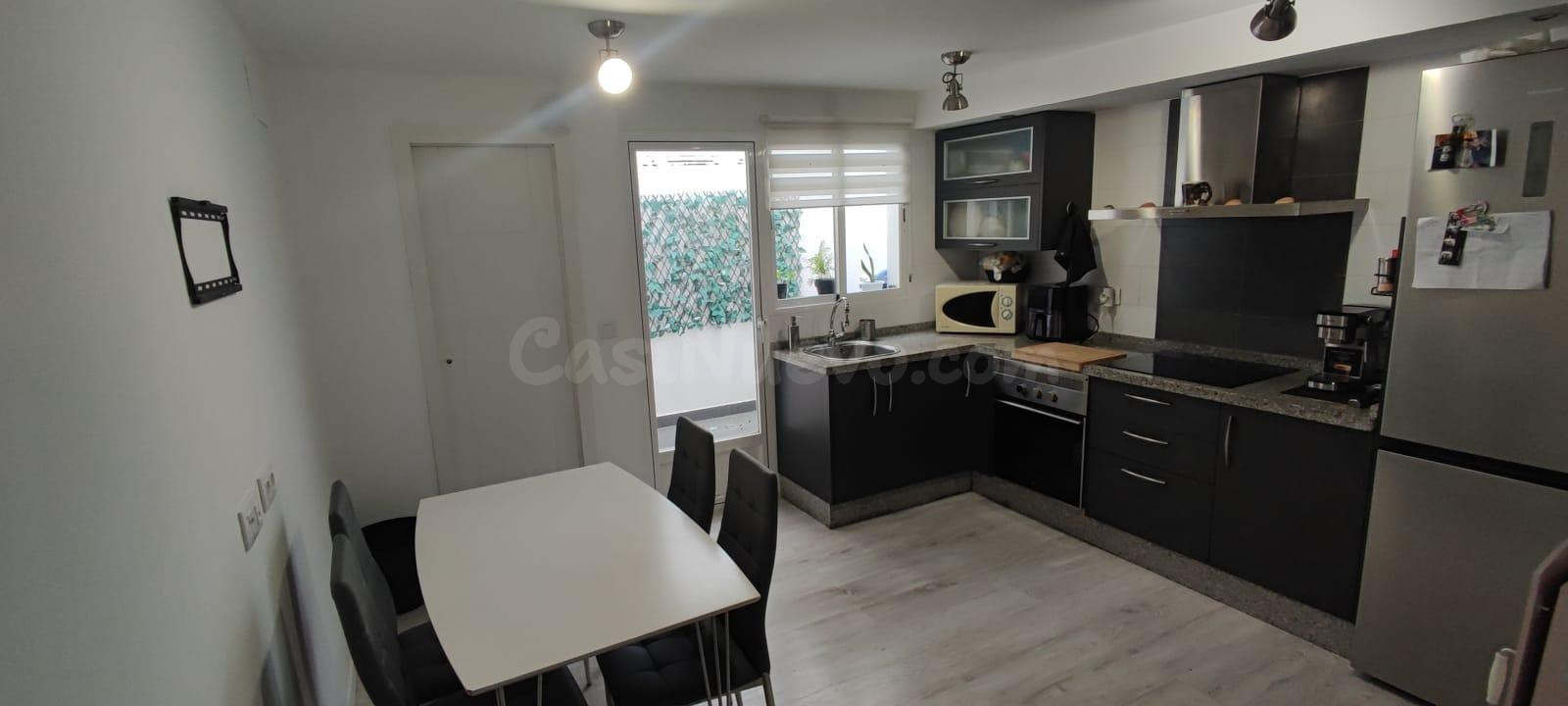 CASA EN EXCLUSIVA JUNTO AVENIDA DE CADIZ!!