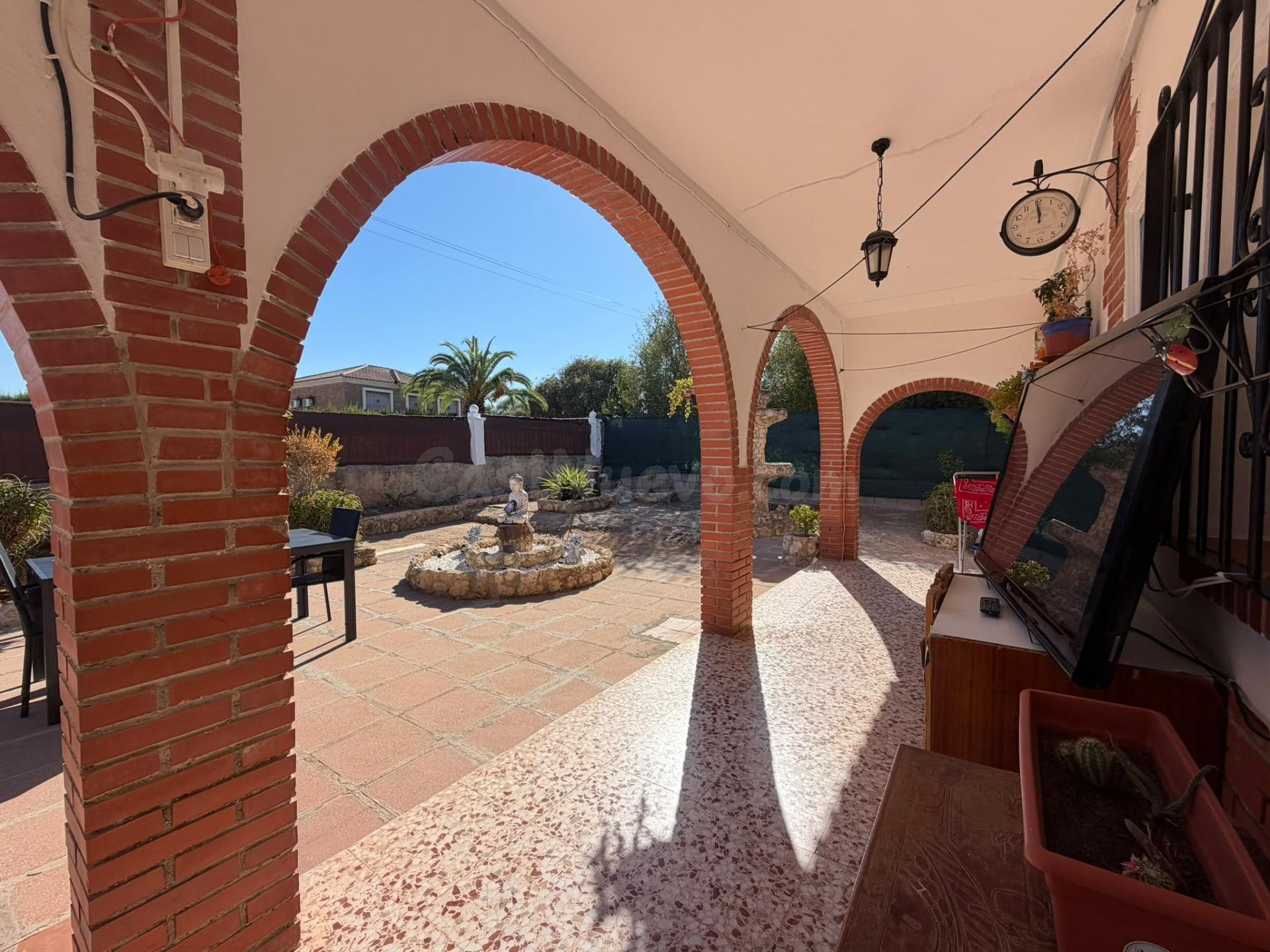 Tu paraíso rural a las puertas de Córdoba — Finca con casa reformada, piscina y olivar de 100 olivos. No hipotecable