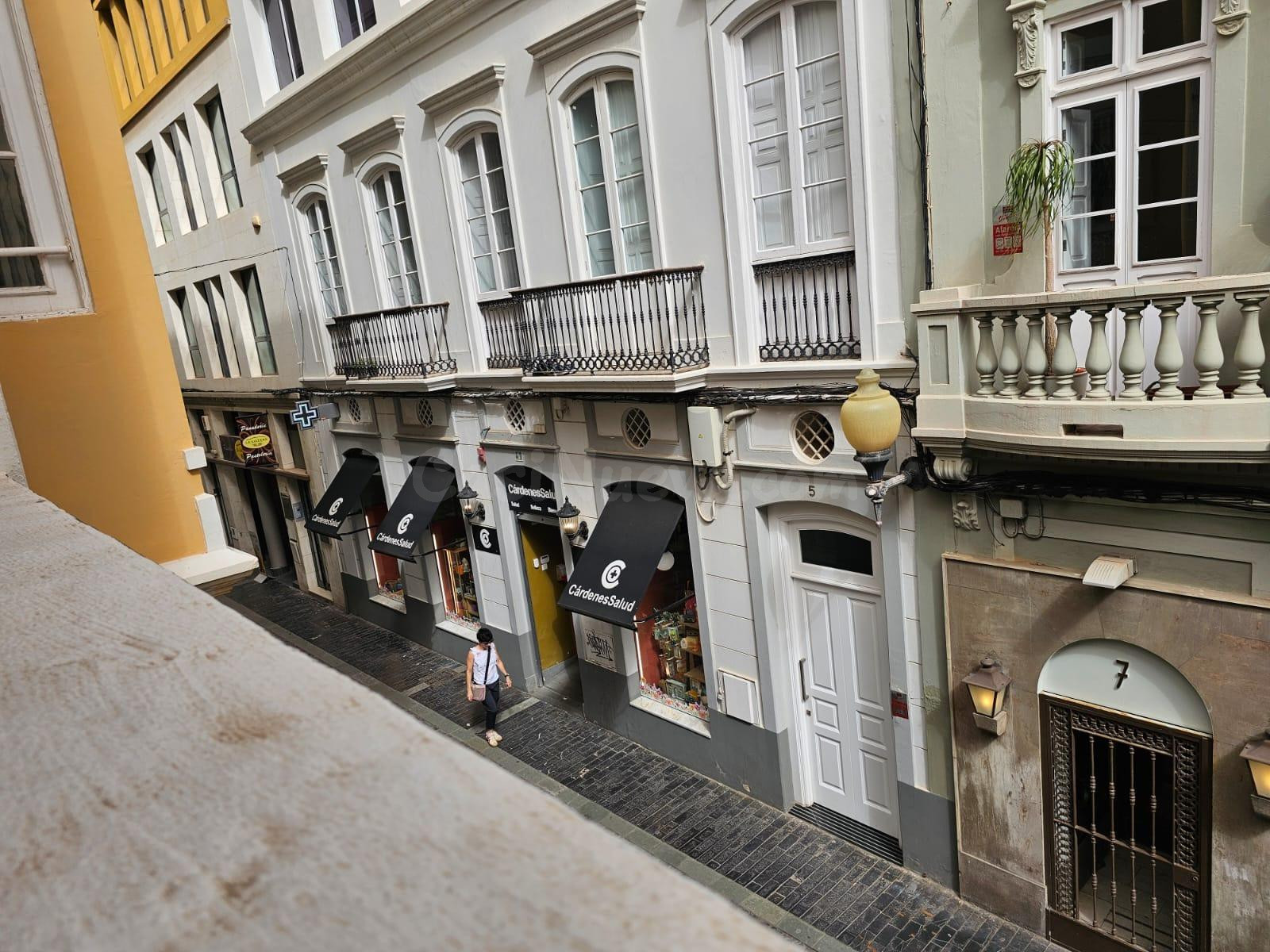 Dúplex comercial en venta en Triana – Calle Arena nº 6