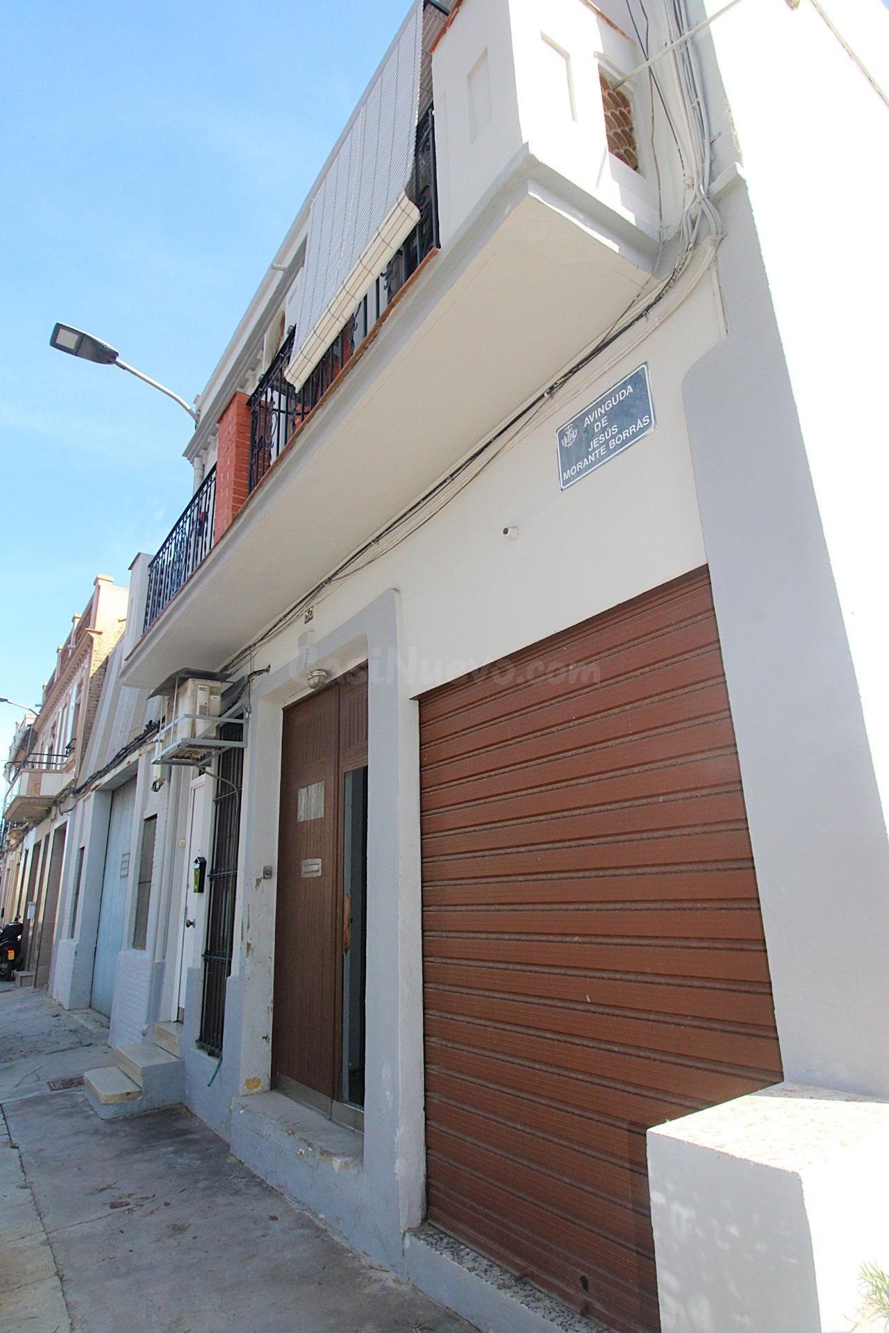 Planta baja completamente para reformar.