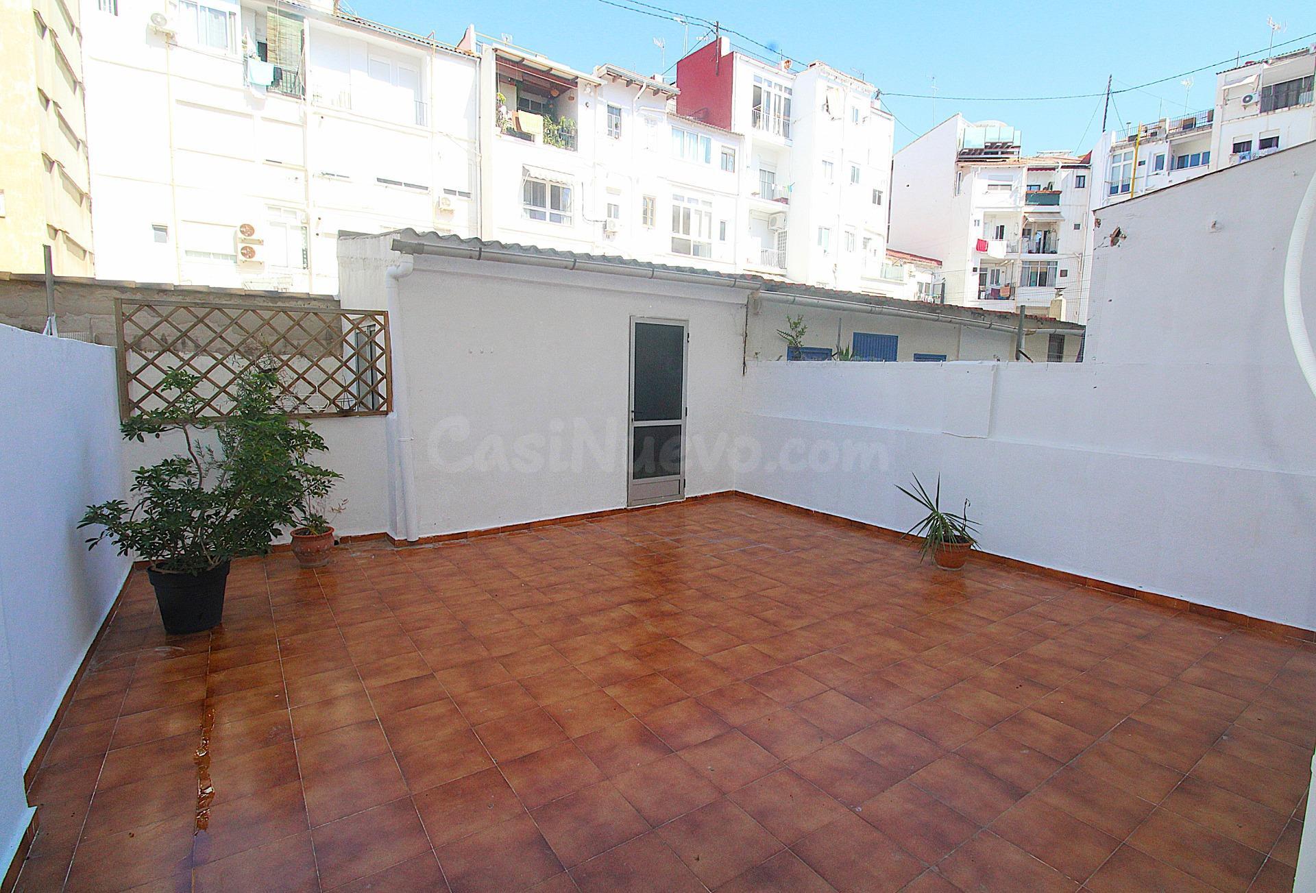 Alquiler en Ruzafa con terraza.
