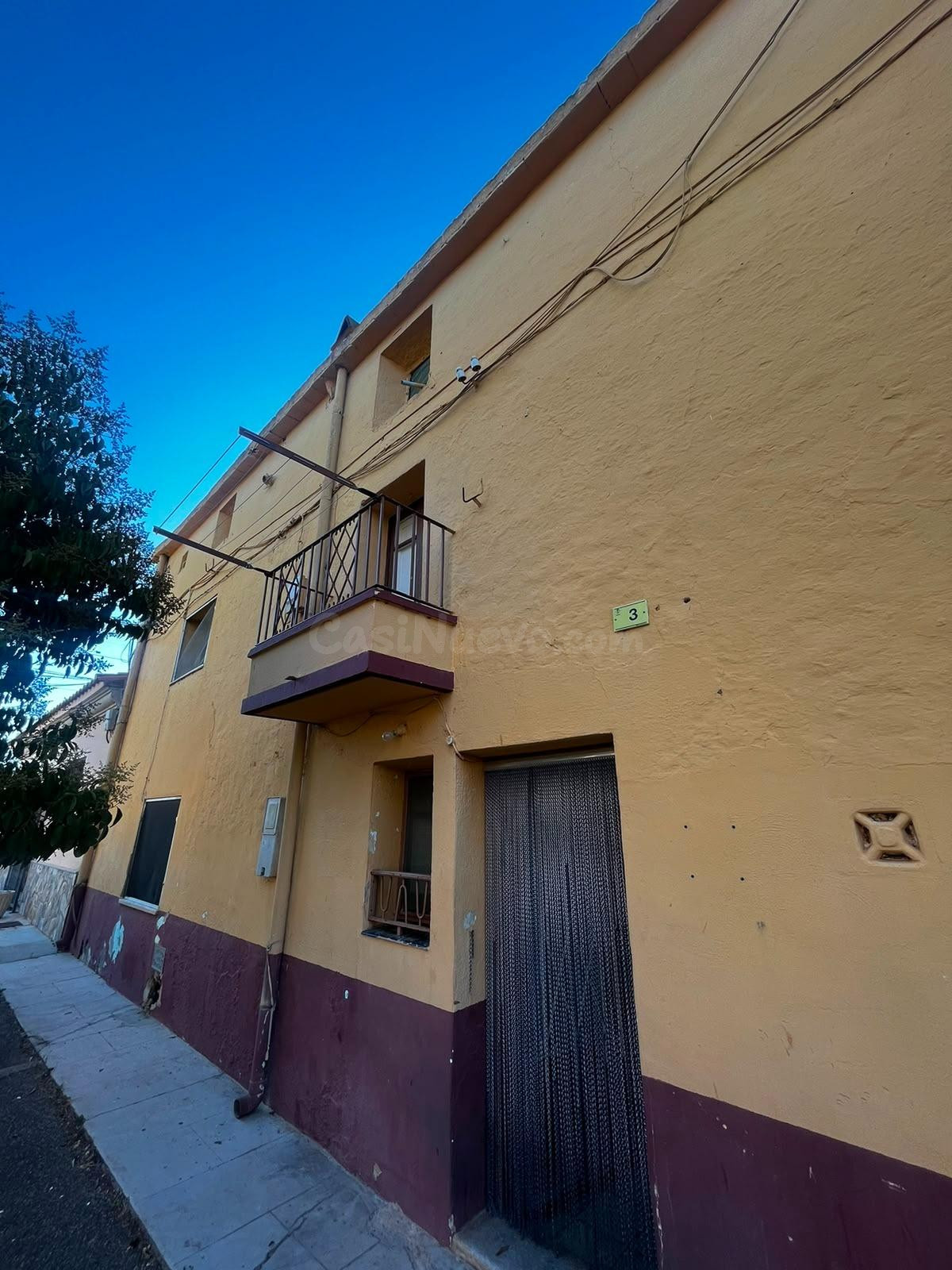 Casa de poble en venda als Reguers – Gran potencial de reforma