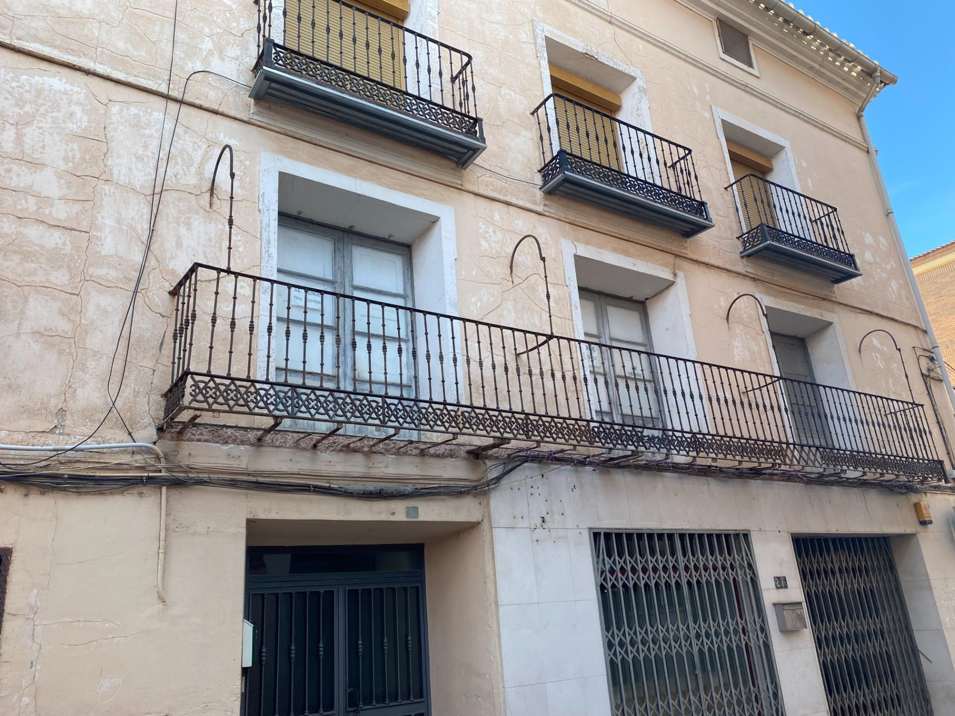 EN VENTA PISO CON BODEGA, TRASTERO Y SOLAR EN CALAMOCHA