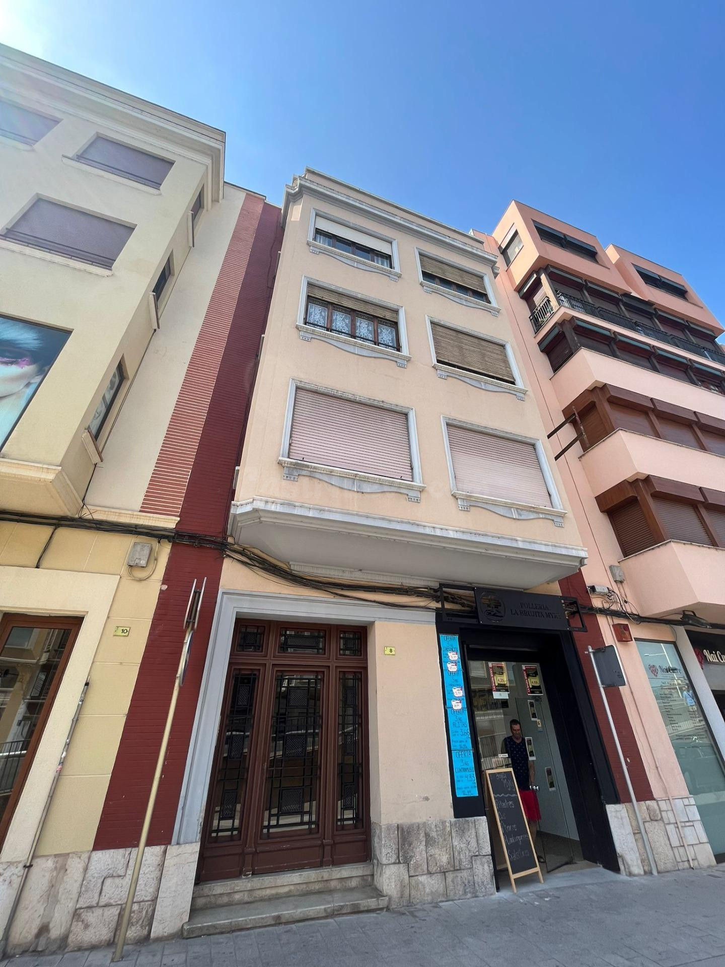 Edificio en venta centro Tortosa -Rentabilidad anual actual 4,76% con posibilidad de llegar al 9,84%