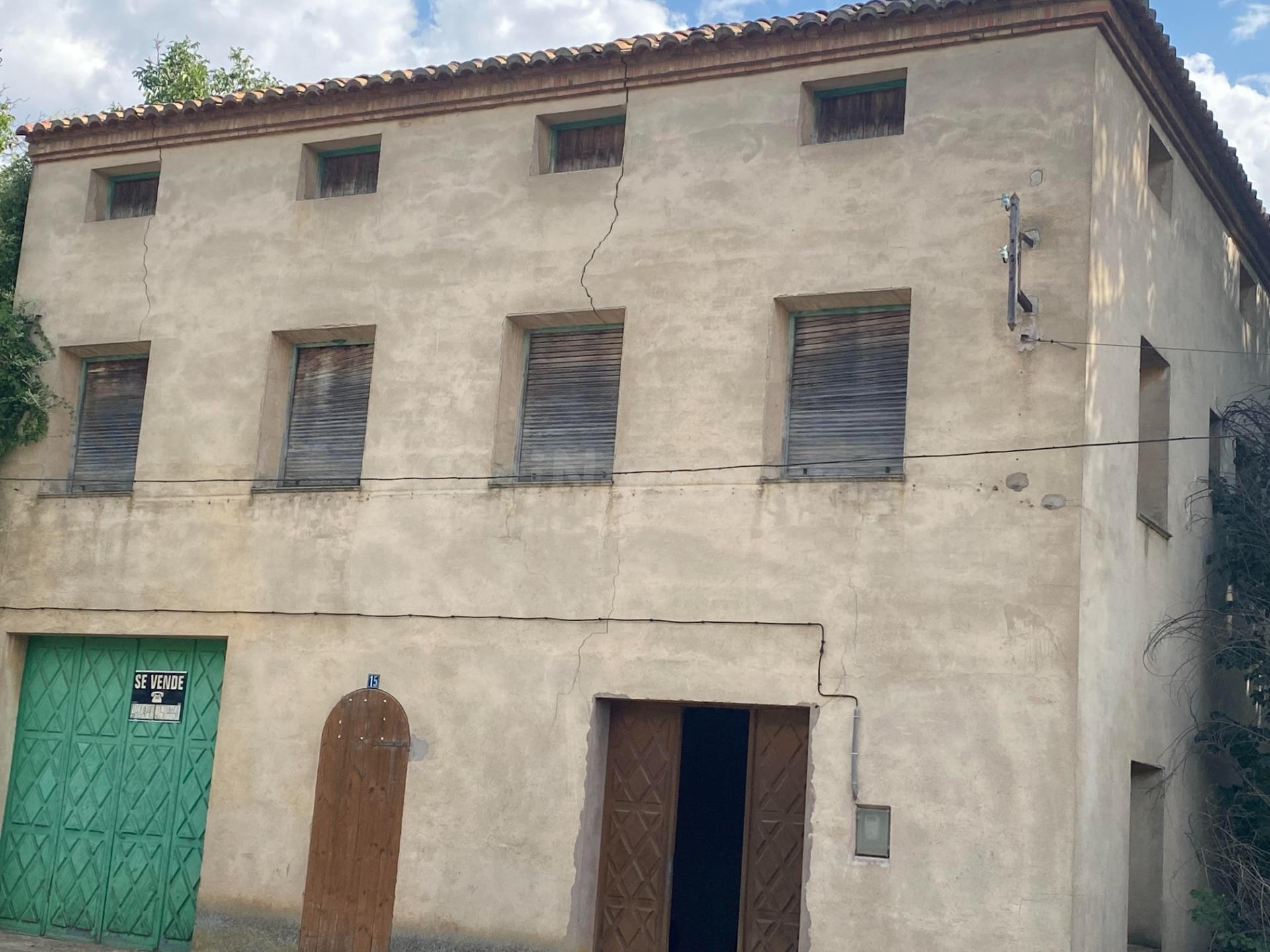 SE VENDE CASA EN MONREAL DEL CAMPO