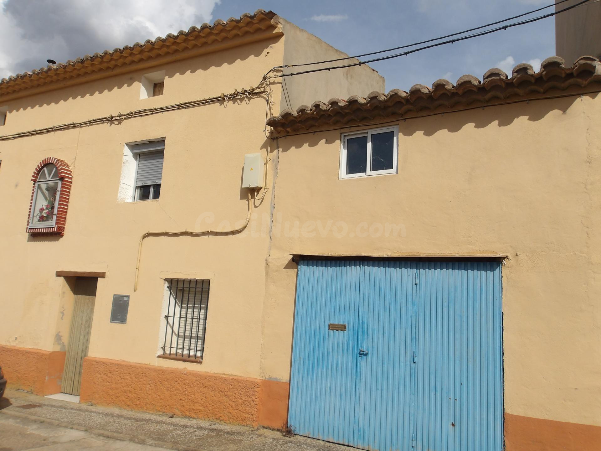 EN VENTA CASA EN MONREAL DEL CAMPO