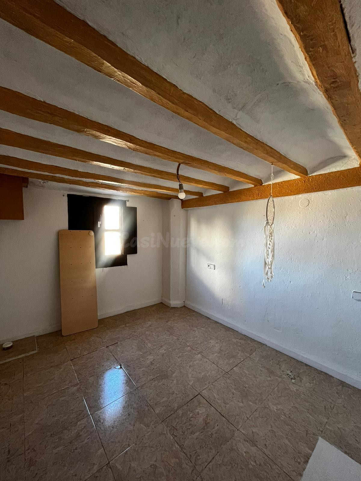 Casa para reformar en venta – Barrio Santa Clara, Tortosa