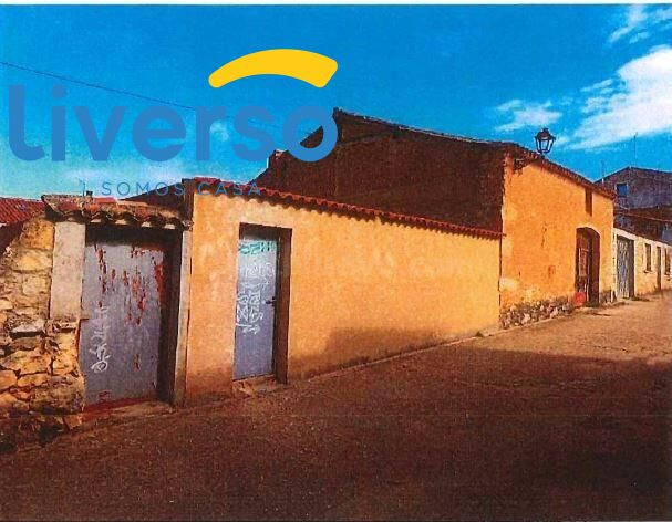 TERRENO URBANO EN VENTA EN CALERUEGA