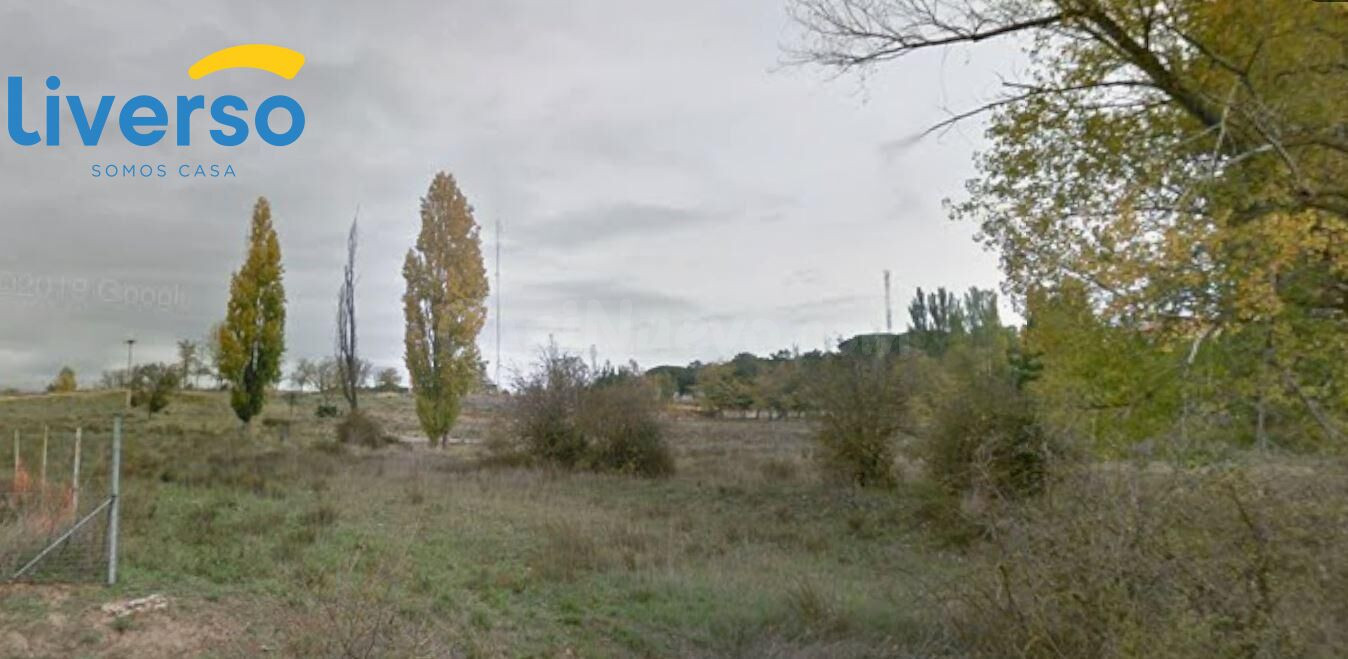 TERRENO DE 4.332 m2 JUNTO AL PARQUE VIRGEN DE LAS VIÑAS, ARA - foto 3