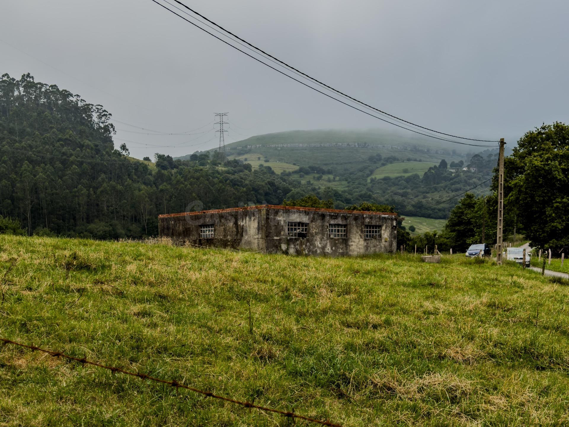 Venta de cuadra y terreno