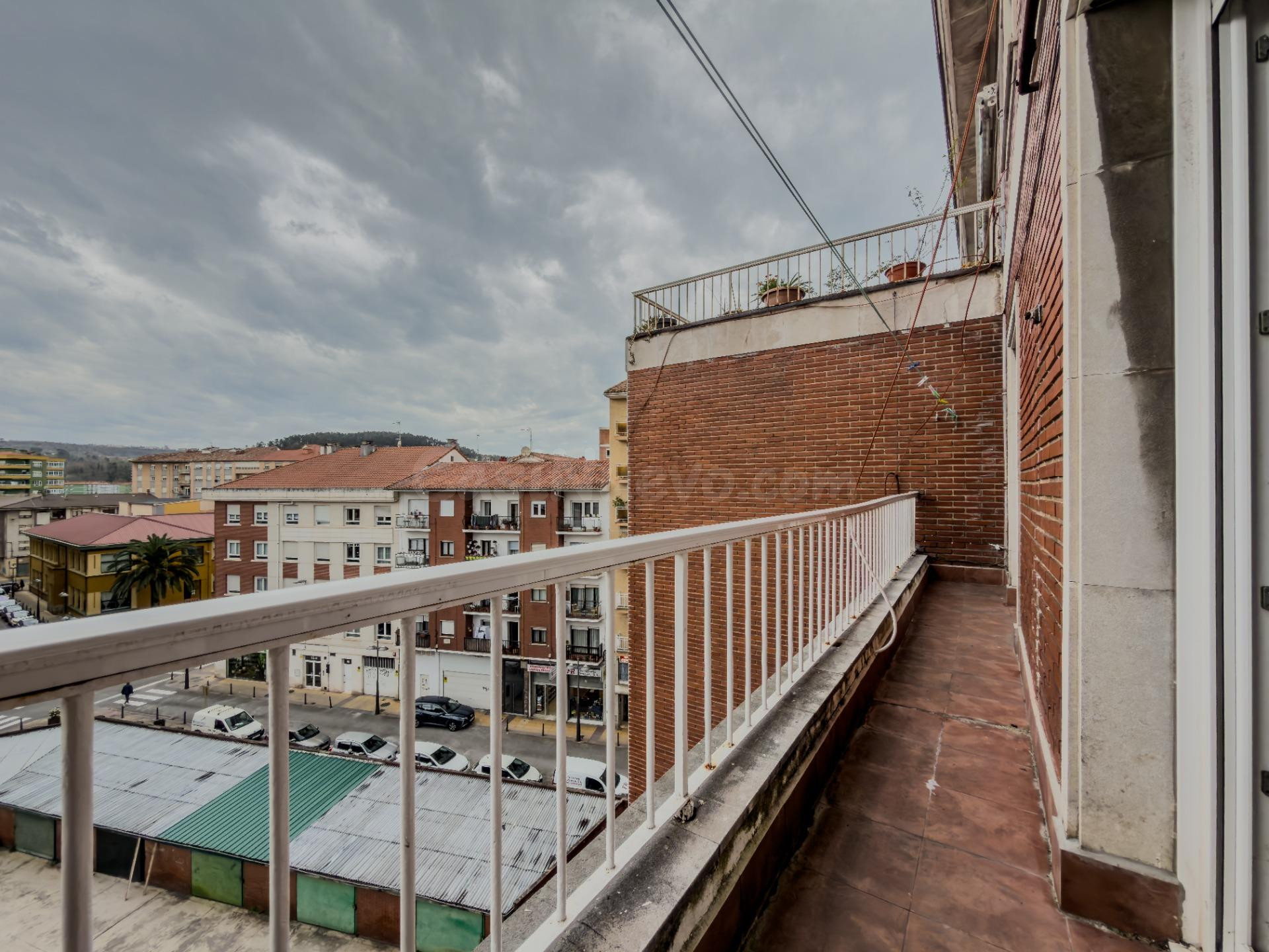 PISO DE CINCO habitaciones Y CUATRO BAÑOS EN EL CENTRO DE TO - foto 2