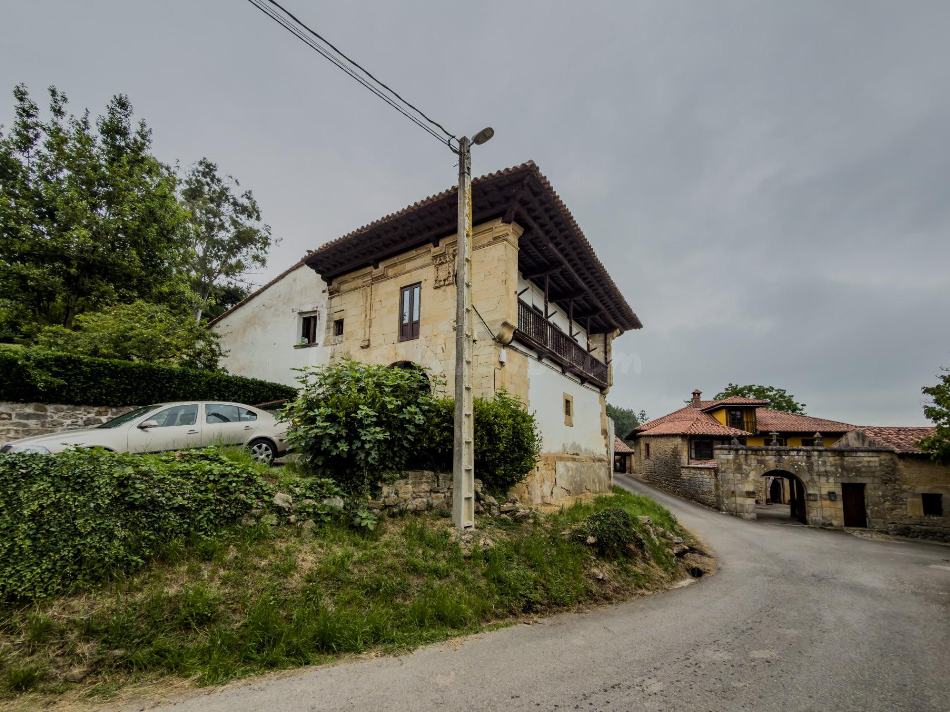 Casa de piedra en Alfoz de Lloredo