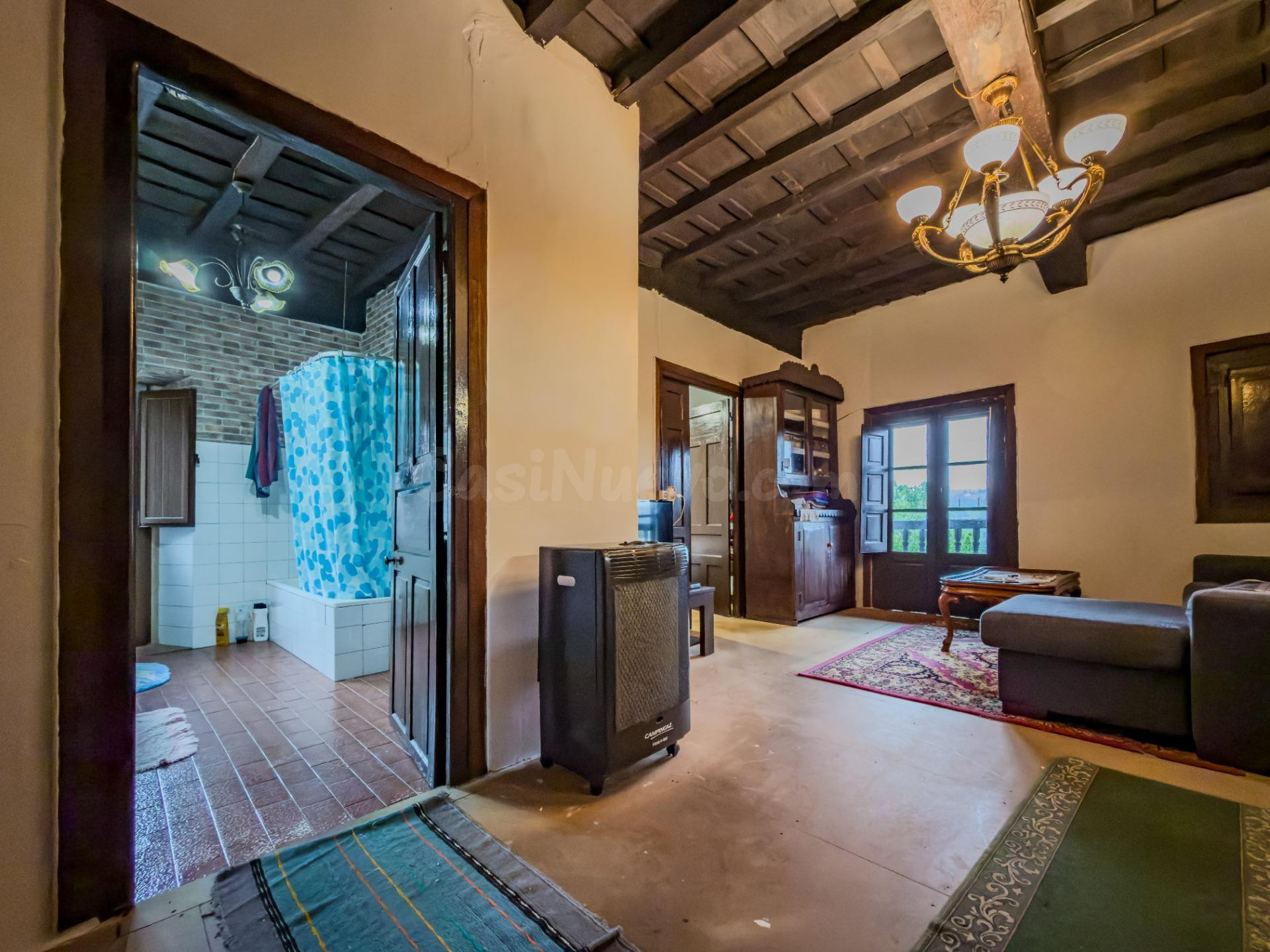 Casa de piedra en Alfoz de Lloredo - foto 5