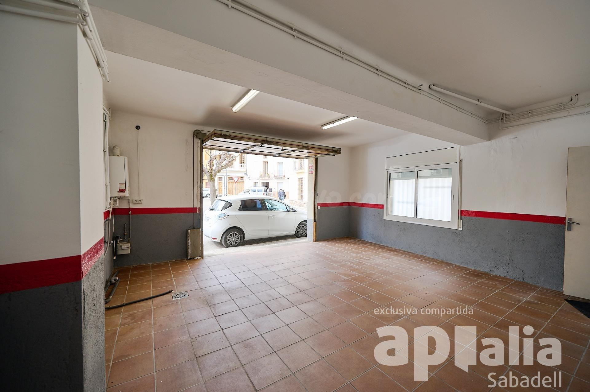 CASA DE 3 HABITACIONS I GARATGE EN VENDA A SENTMENAT