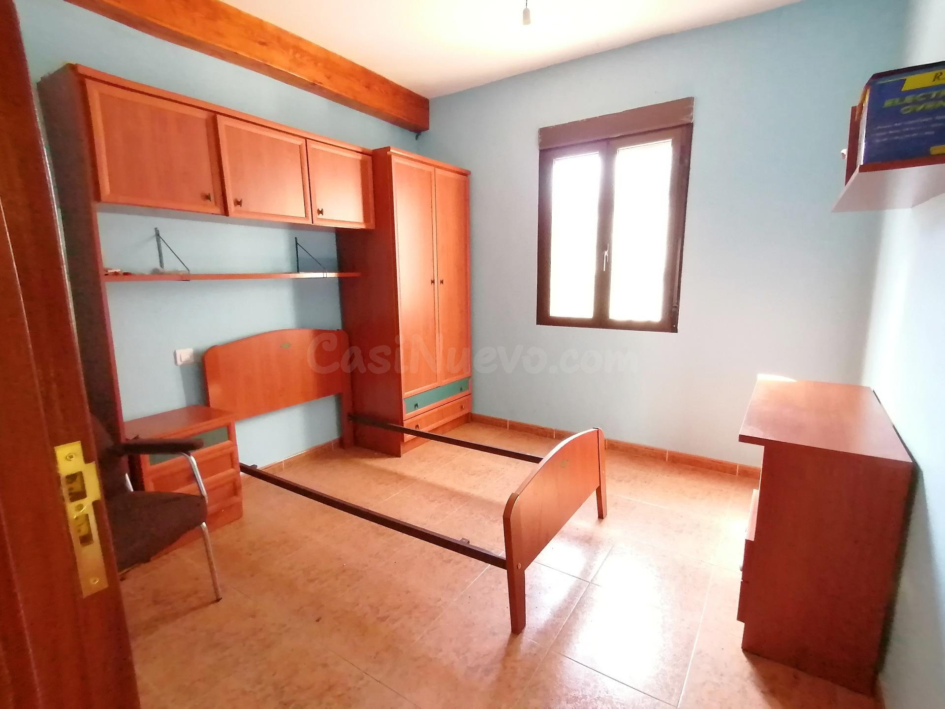 Chalet o Casa de Campo con Parcela a pocos minutos de Cácere - foto 4