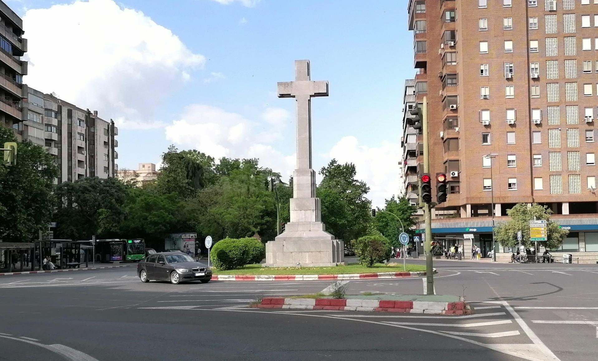 Piso Apartamento nuevo a estrenar en pleno Centro de Cáceres, junto al Paseo de Cánovas