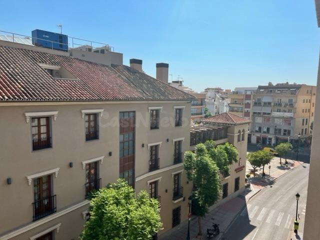 PISO EN CENTRO DE FUENGIROLA JUNTO A LA PLAYA TOTALMENTE AMUEBLADO