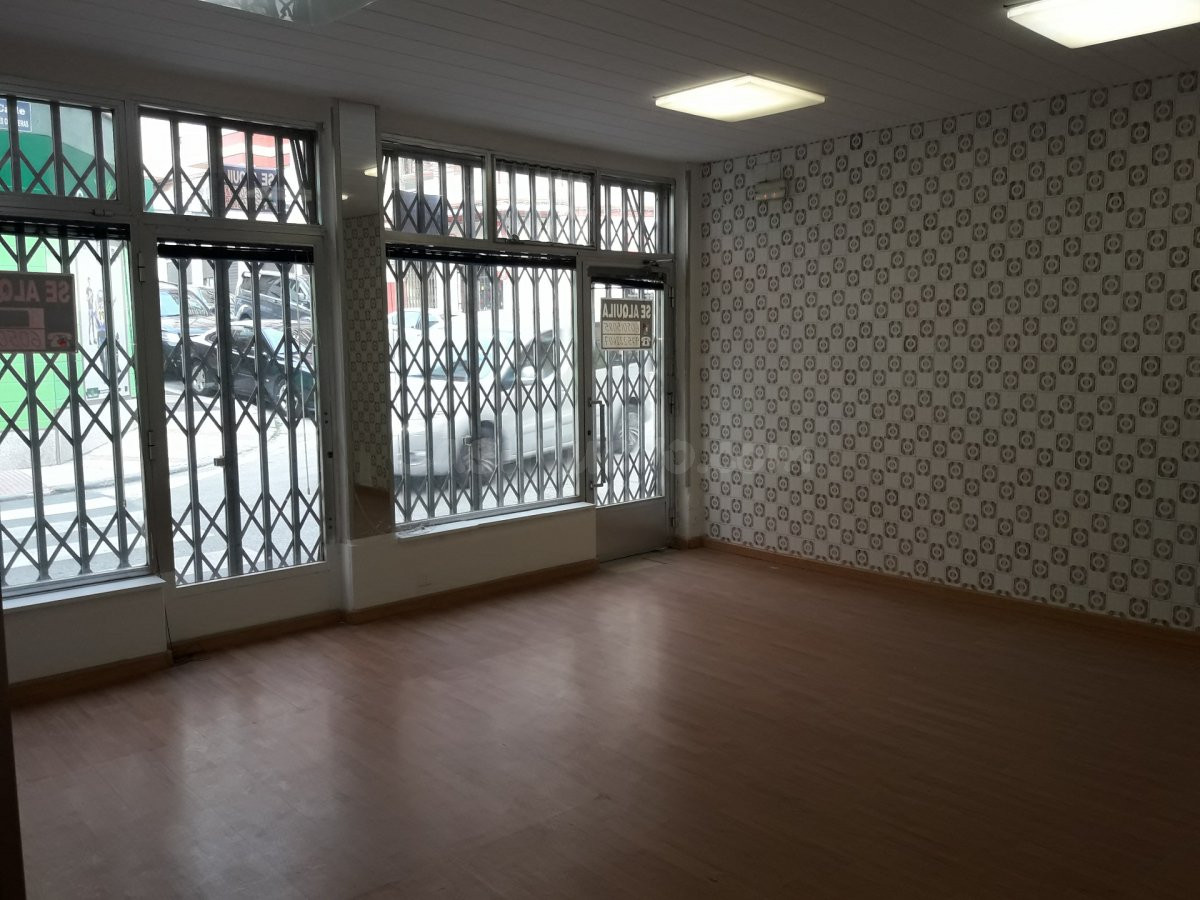 SE ALQUILA LOCAL COMERCIAL