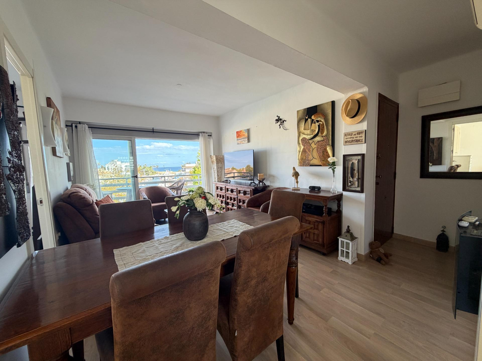 Ático con Amplio Solarium privado y vistas al mar y canal del arenal de Jávea