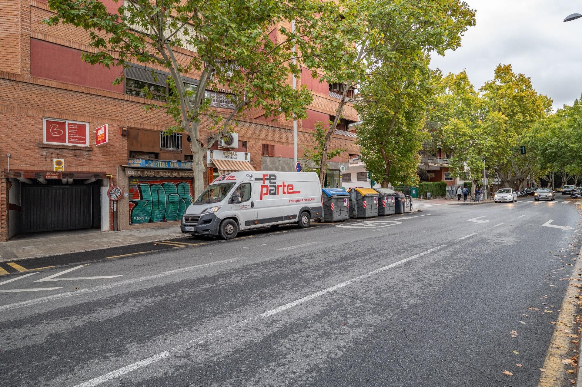 Garaje cerrado Avenida Madrid