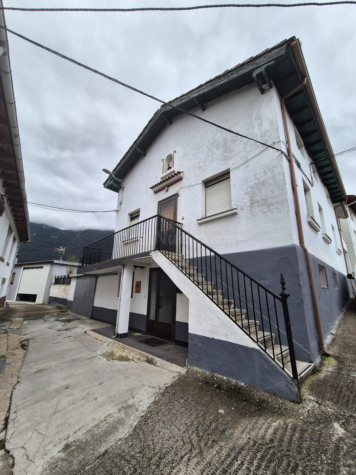 SE VENDE CASA EN EL VALLE DE MENA