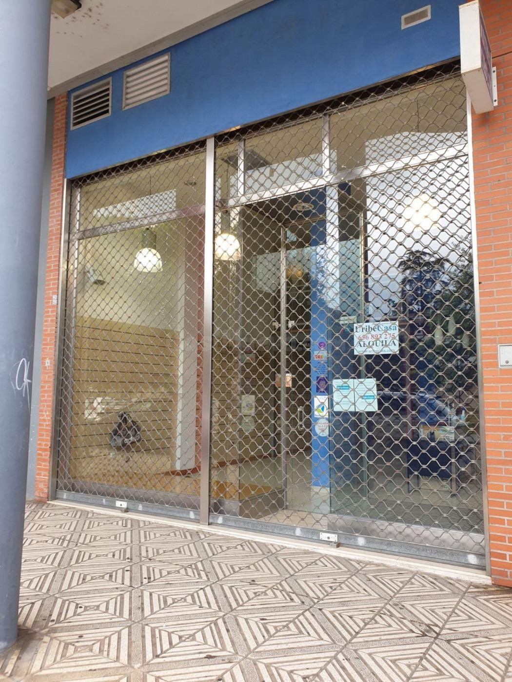 EN VENTA LOCAL COMERCIAL EN ZALLA