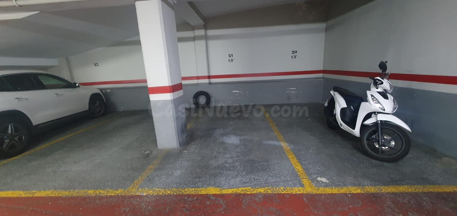Plaza de aparcamiento en alquiler – Calle Calvet, Barcelona