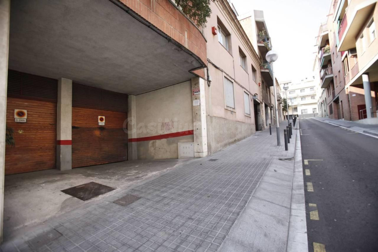 Plaça d’aparcament en venda a Gràcia – Maignon / Sargelet