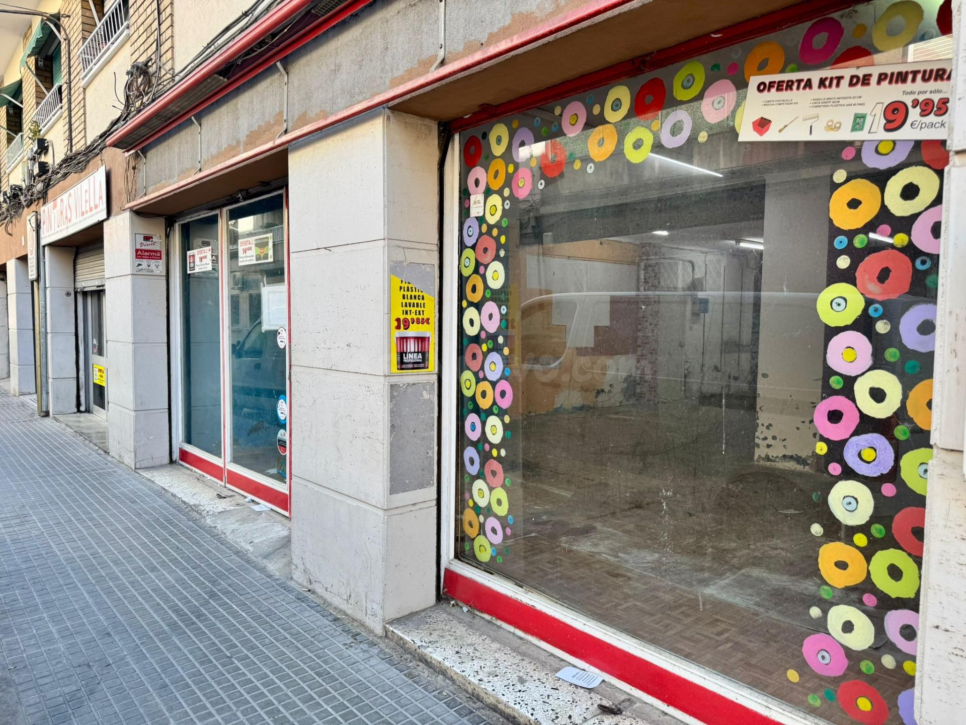 LOCAL COMERCIAL - CALLE MODERN (CORNELLÀ DE LLOBREGAT)