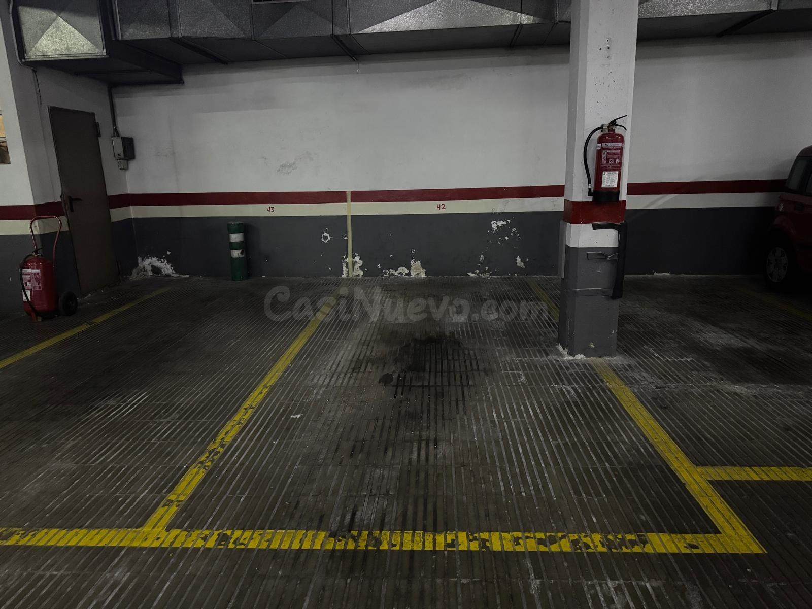 Plaça de parking de cotxe - Gràcia/Lesseps