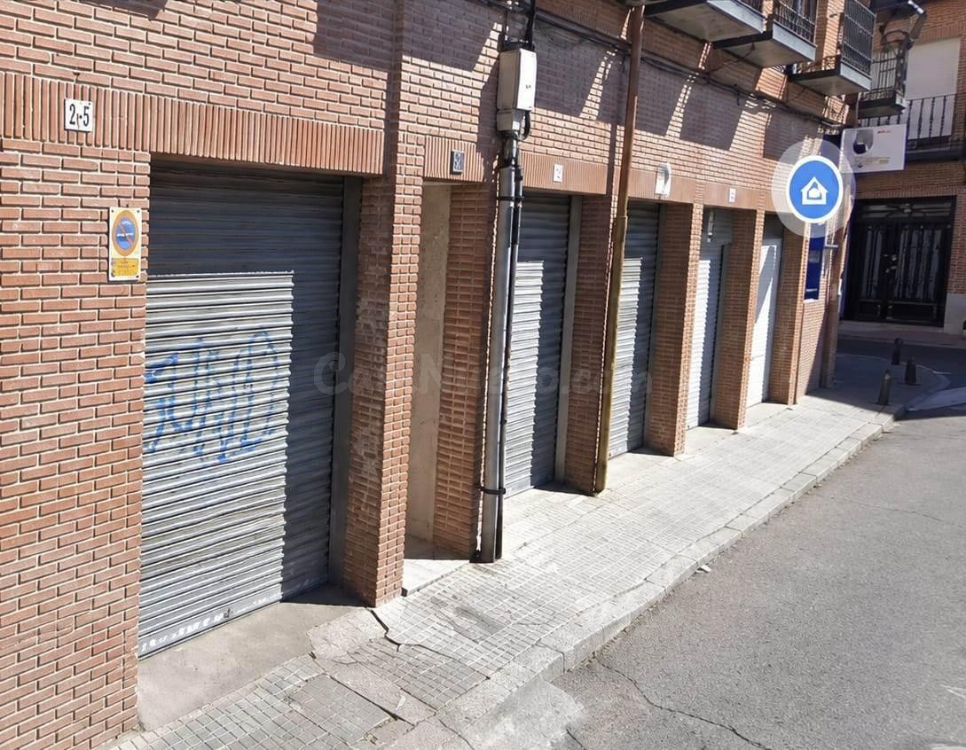 Local comercial en Humanes de Madrid.