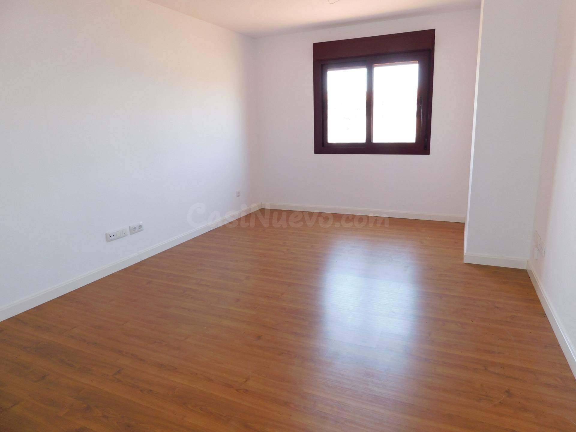 Piso de 2 dormitorios, Garaje y Trastero