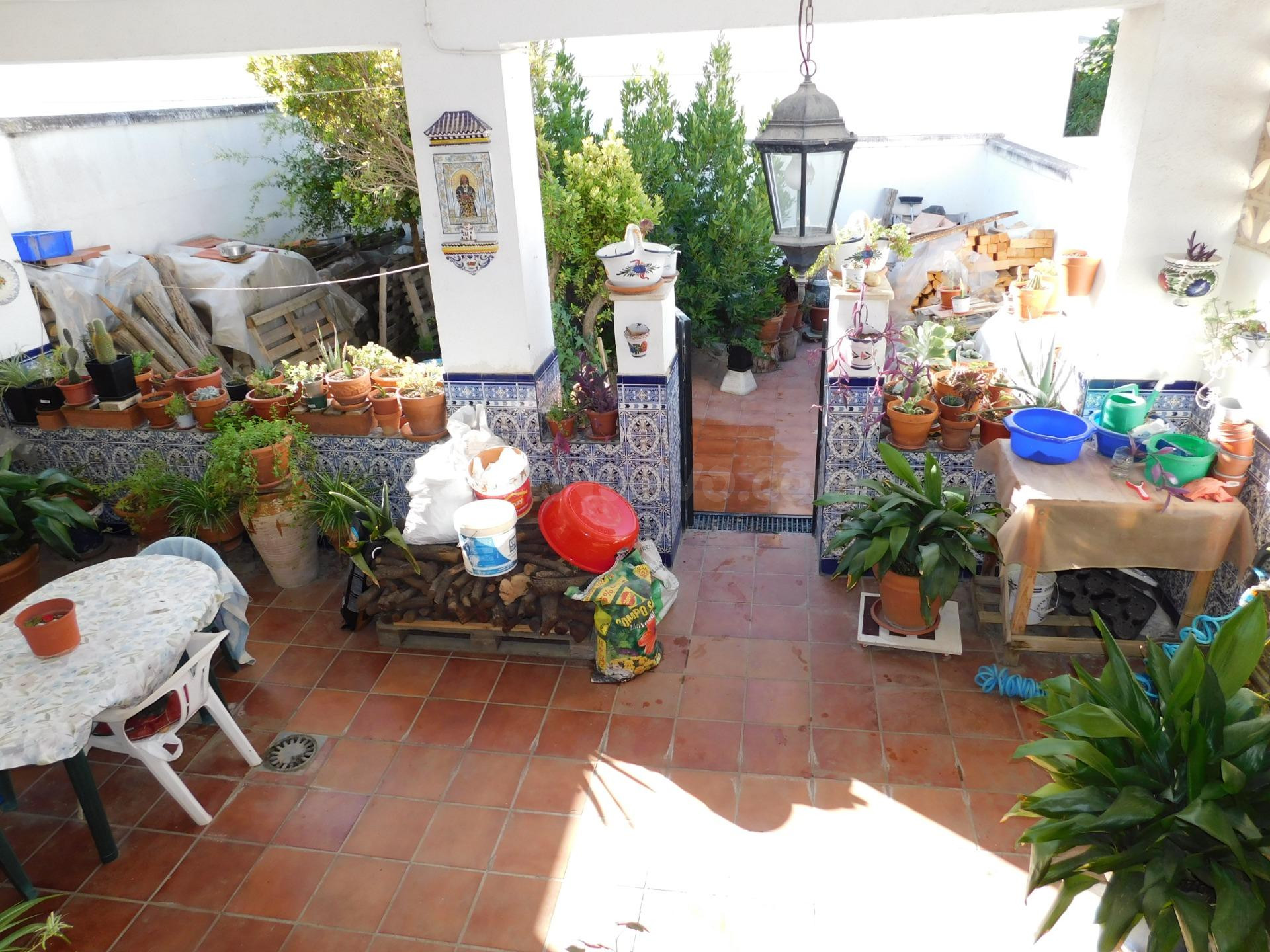 Adosado de 3 Plantas , 4 dormitorios, 2 baños en el Centro de Numancia de la Sagra