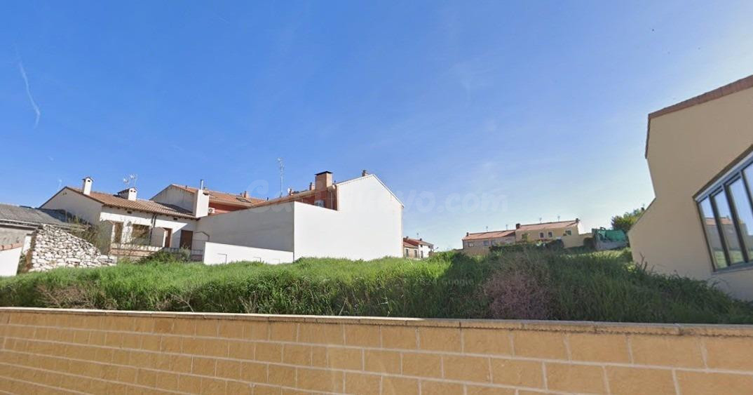 INMOBILIARIA ARBETETA VENDE PARCELA URBANA, URBANIZABLE DE 1.359M2 EN TORIJA