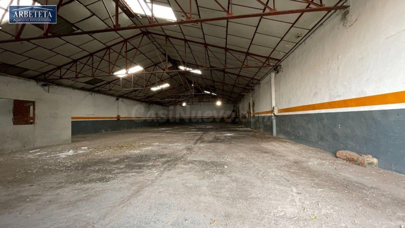 Agencia Inmobiliaria Arbeteta, VENDE NAVE EN BRIHUEGA.