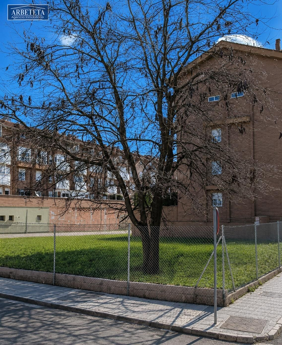 INMOBILIARIA ARBETETA VENDE TERRENO URBANO-URBANIZABLE EN AZ - foto 4