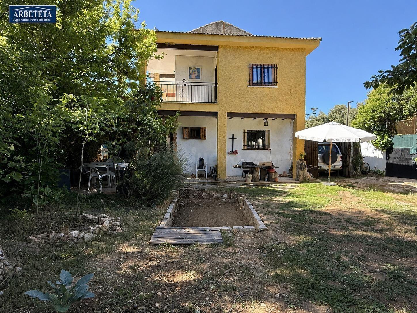 INMOBILIARIA ARBETETA VENDE CASA EN LA BELTRANEJA