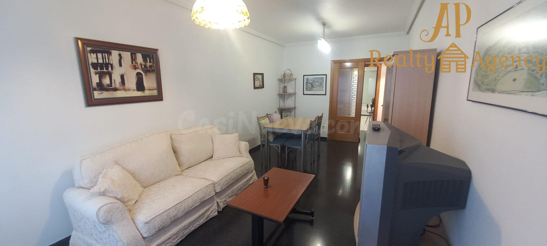 Estupendo piso con terraza, 2 habitaciones y amueblado, en P