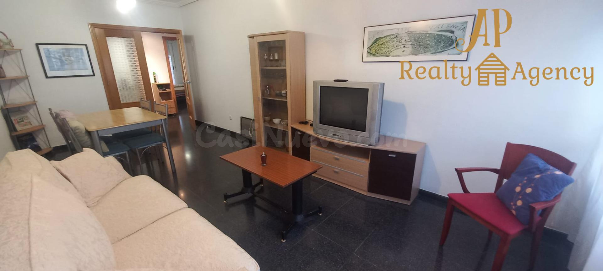 Estupendo piso con terraza, 2 habitaciones y amueblado, en P - foto 2