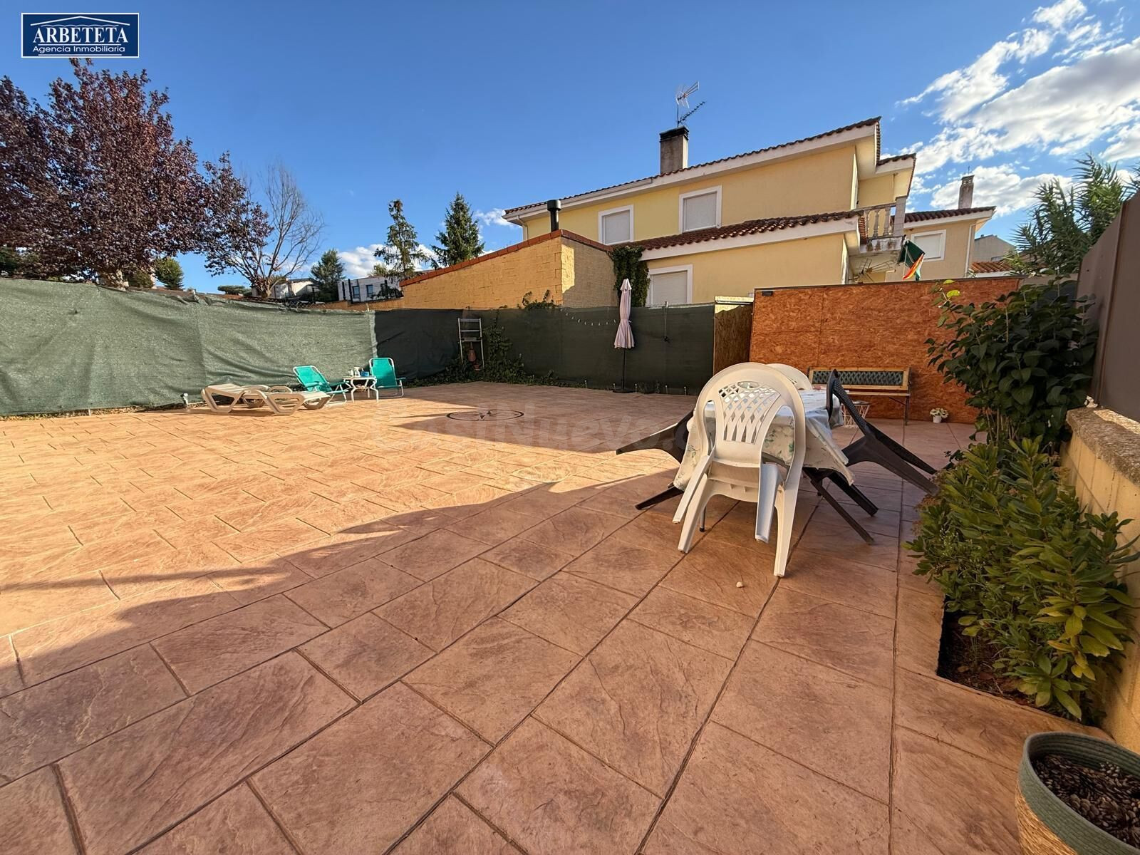 INMOBILIARIA ARBETETA VENDE CASA INDEPENDIENTE EN YEBES - foto 2