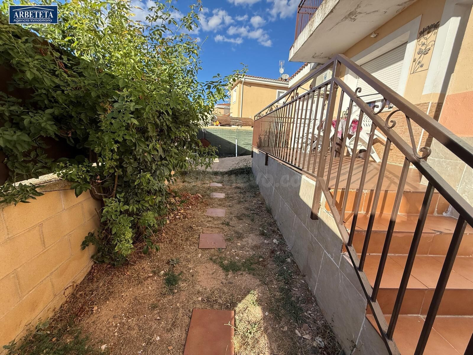 INMOBILIARIA ARBETETA VENDE CASA INDEPENDIENTE EN YEBES - foto 4